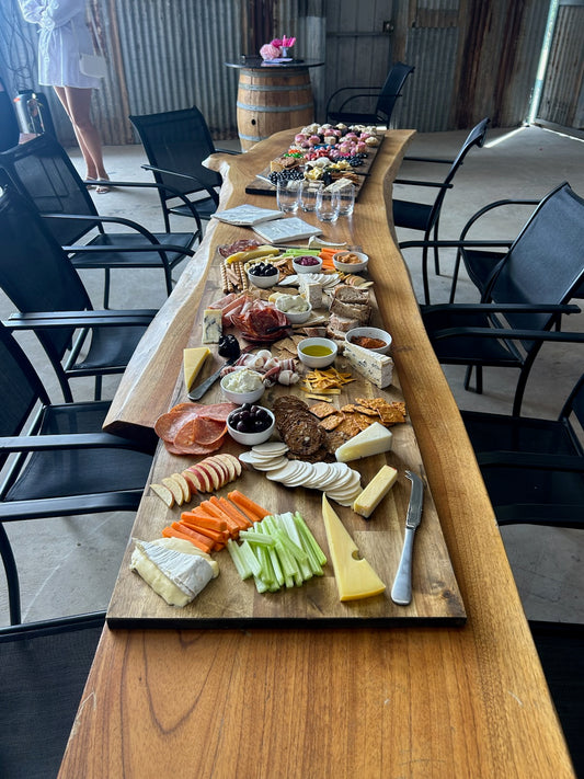 Cheese & Charcuterie Board (up to +10 people)