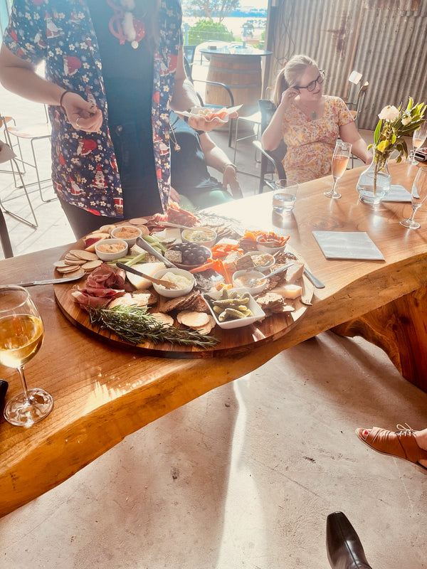 Cheese & Charcuterie Board (up to +10 people)